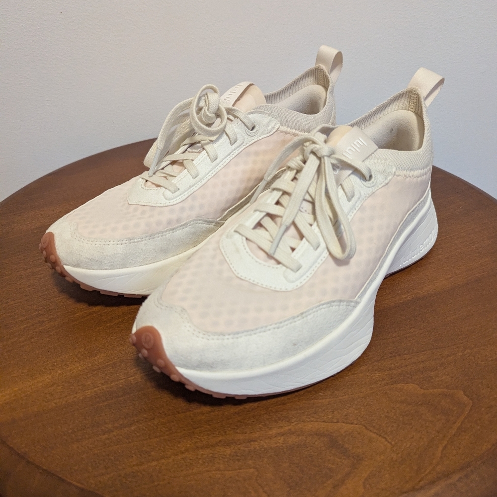Lululemon sneakers - Picture 2 of 4